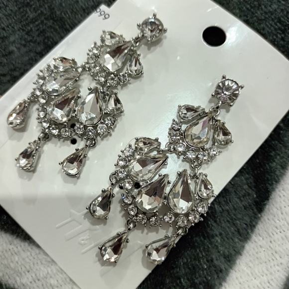 H&m rhinestone earrings - Picture 4 of 4